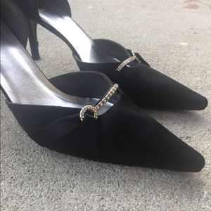 Stuart Weitzman Blk Satin Swarovski 3” Heels, 10.5